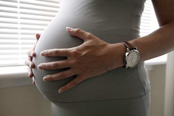Как врач определяет тонус матки при беременности